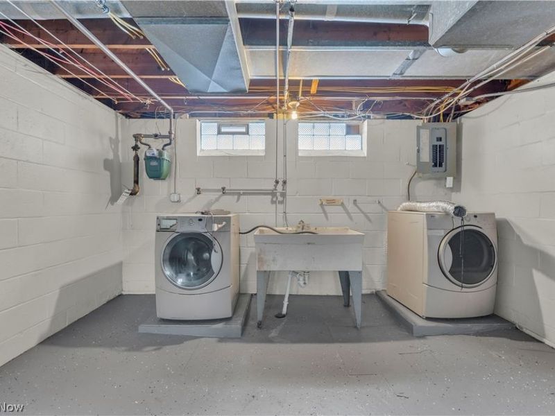 23760 Puritan Road, Euclid, OH 44123 Photo 23