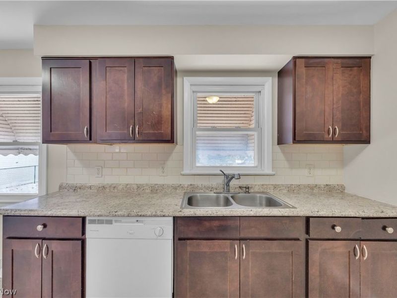 23760 Puritan Road, Euclid, OH 44123 Photo 7