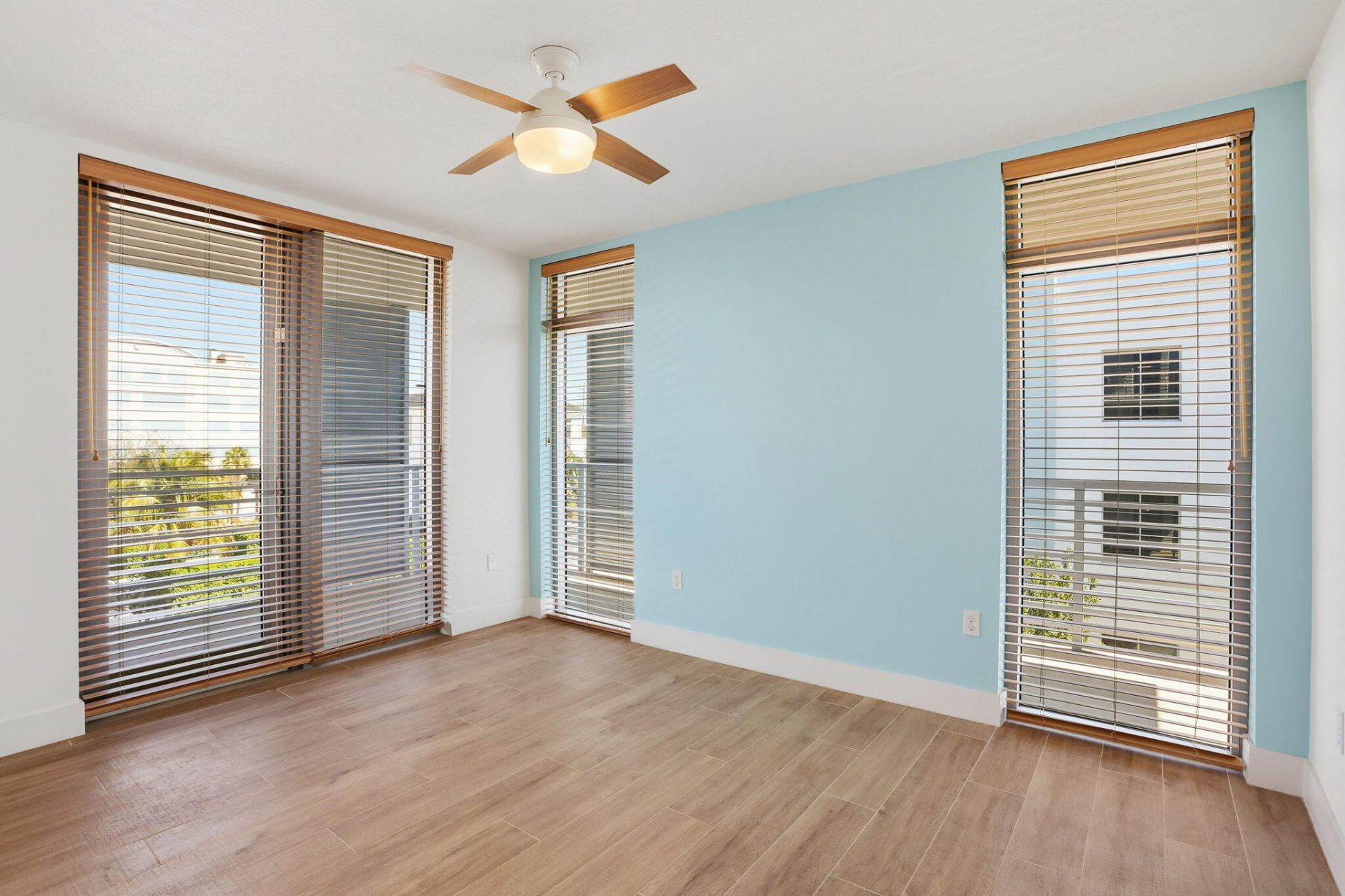 111 SE 1st Avenue, Unit 420, Delray Beach, FL 33444 Photo