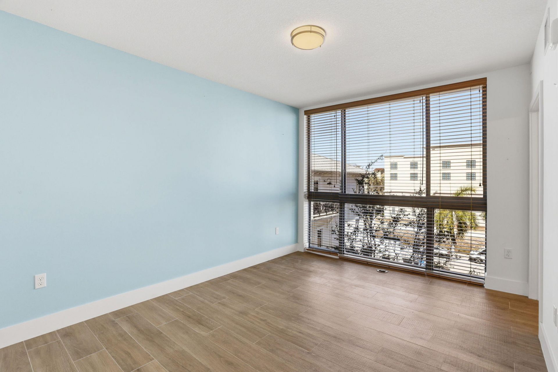 111 SE 1st Avenue, Unit 420, Delray Beach, FL 33444 Photo