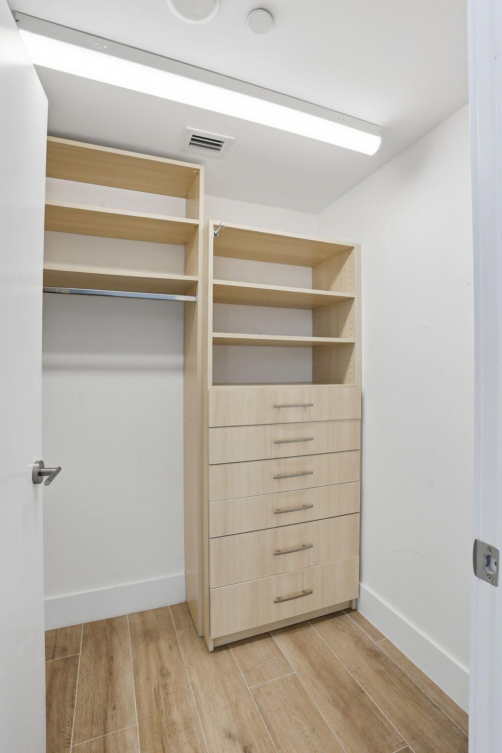 111 SE 1st Avenue, Unit 420, Delray Beach, FL 33444 Photo