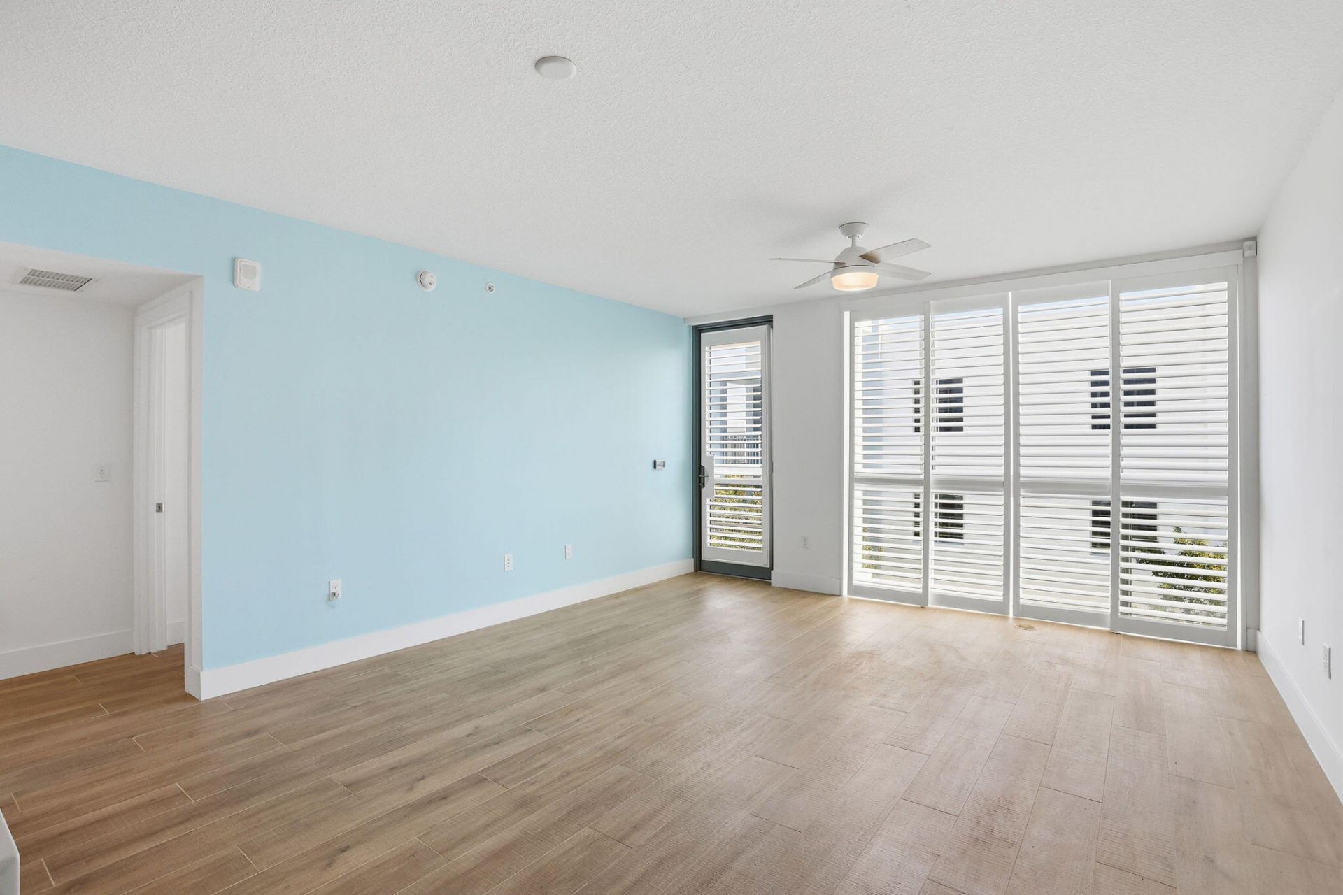 111 SE 1st Avenue, Unit 420, Delray Beach, FL 33444 Photo