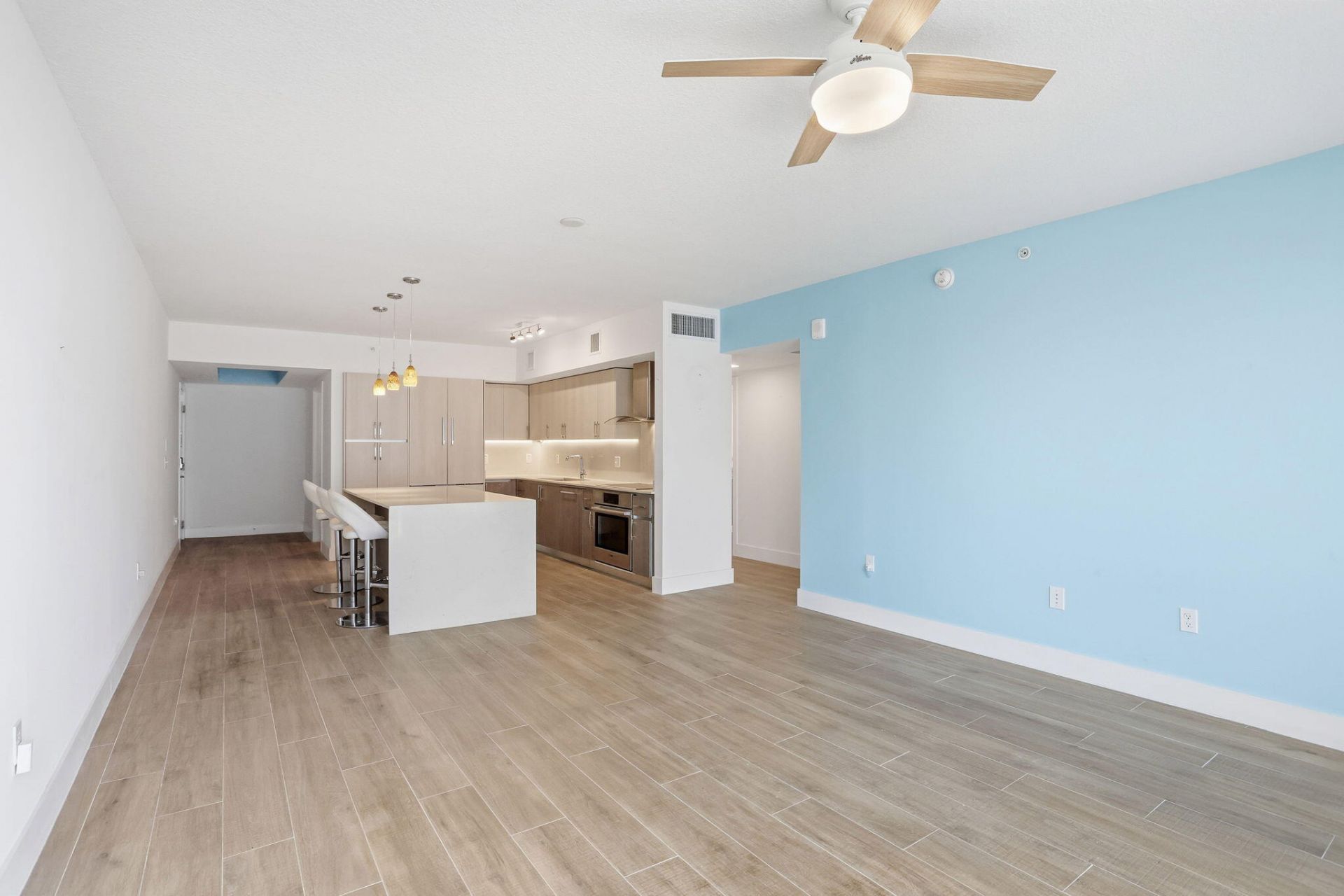 111 SE 1st Avenue, Unit 420, Delray Beach, FL 33444 Photo