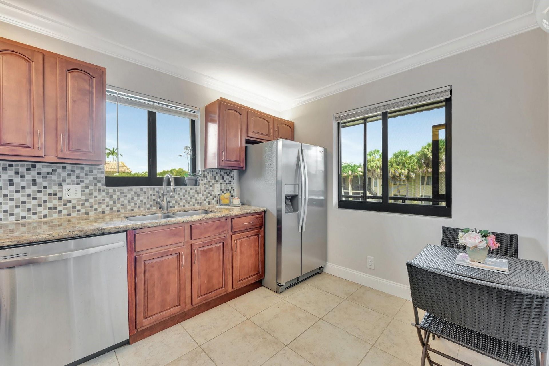 334 Lakeview Drive, Unit 204, Weston, FL 33326 Photo