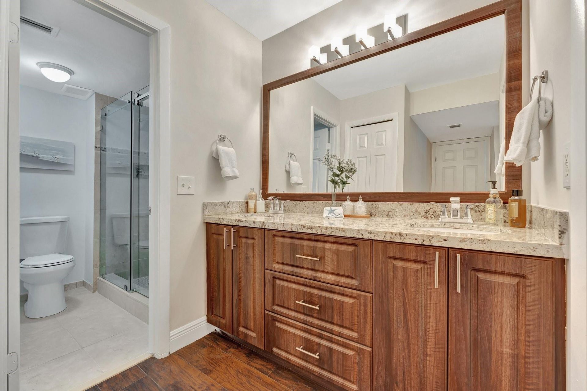 334 Lakeview Drive, Unit 204, Weston, FL 33326 Photo
