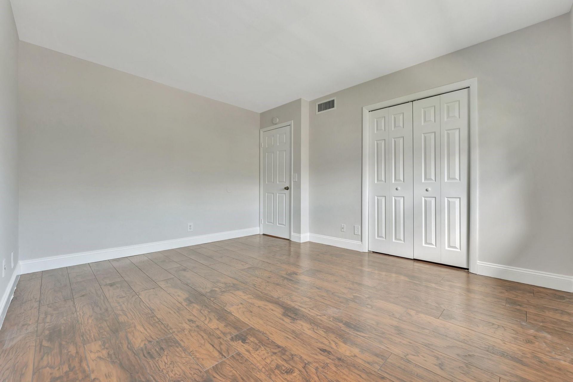 334 Lakeview Drive, Unit 204, Weston, FL 33326 Photo