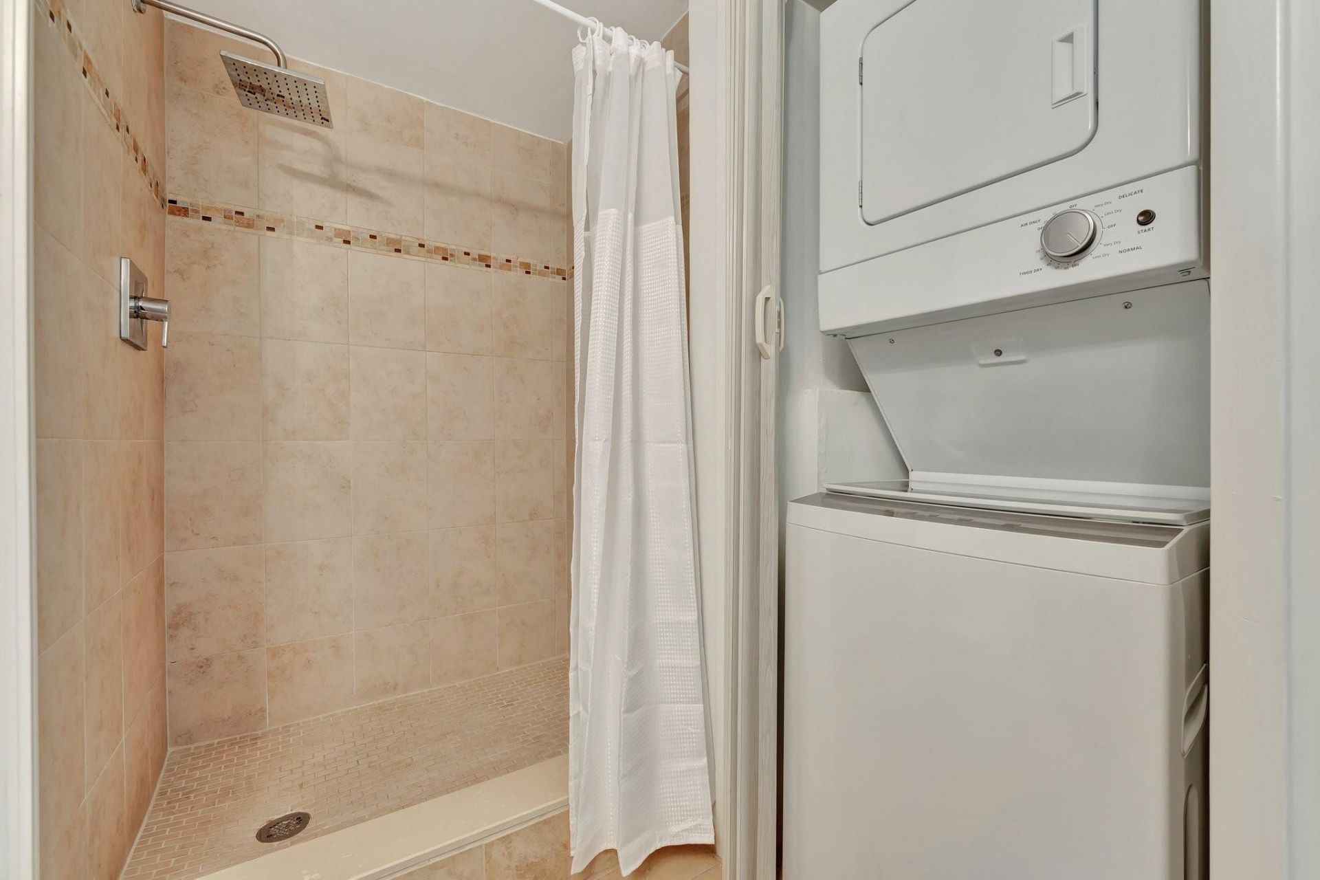 334 Lakeview Drive, Unit 204, Weston, FL 33326 Photo