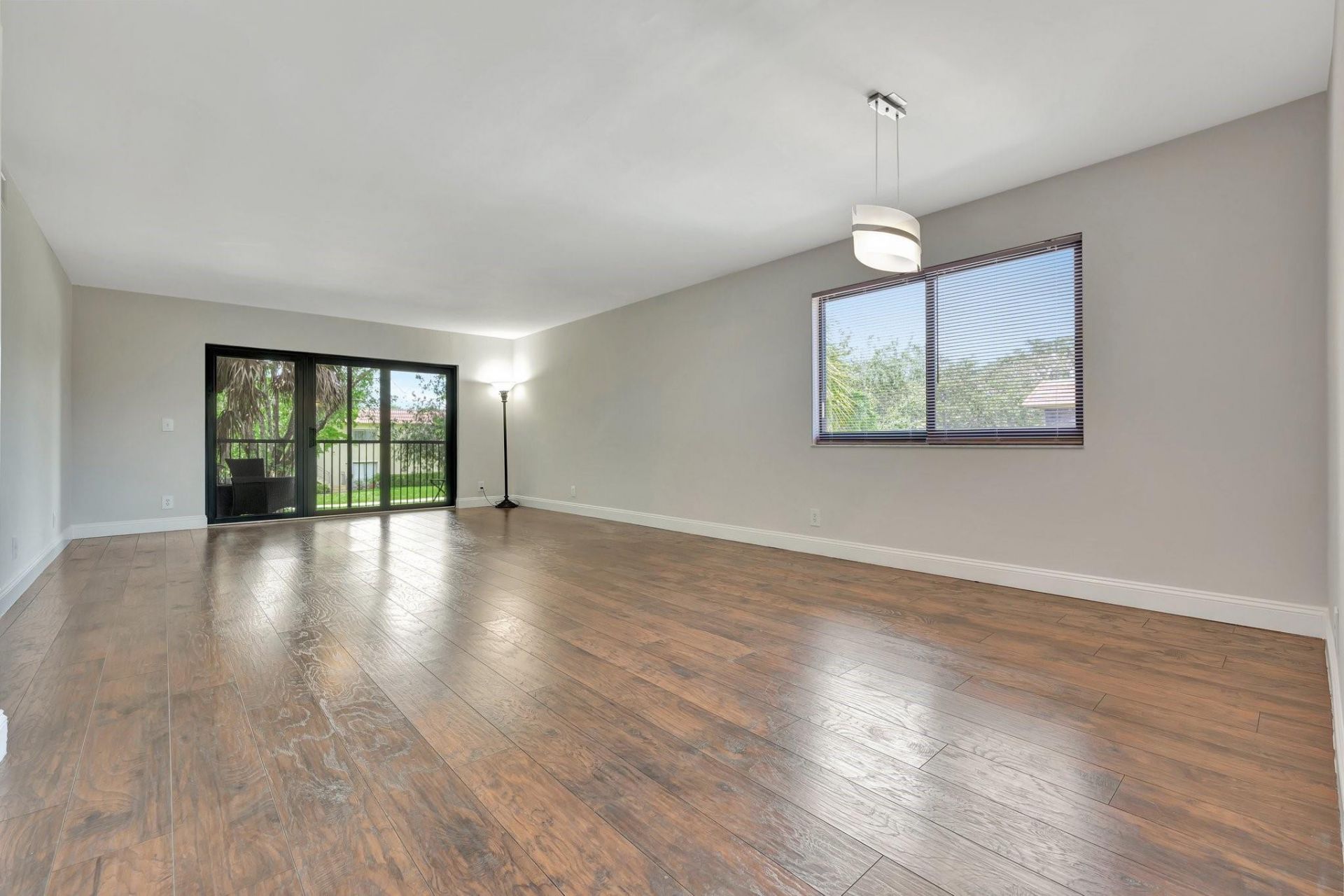 334 Lakeview Dr, Unit 204, Weston, FL 33326 Photo