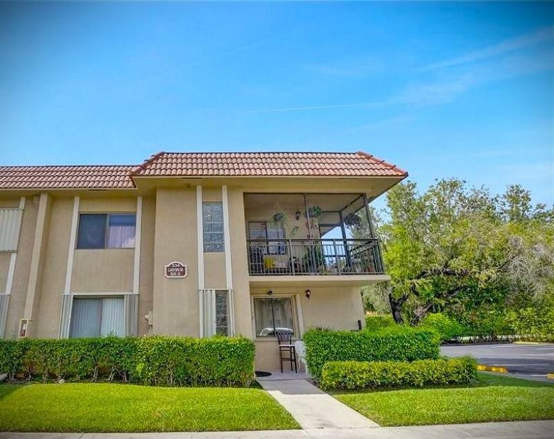 334 Lakeview Drive, Unit 204, Weston, FL 33326 Photo