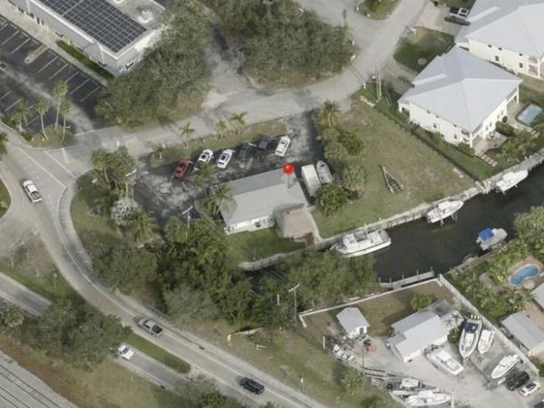 4575 SE Manatee Lane, Stuart, FL 34997