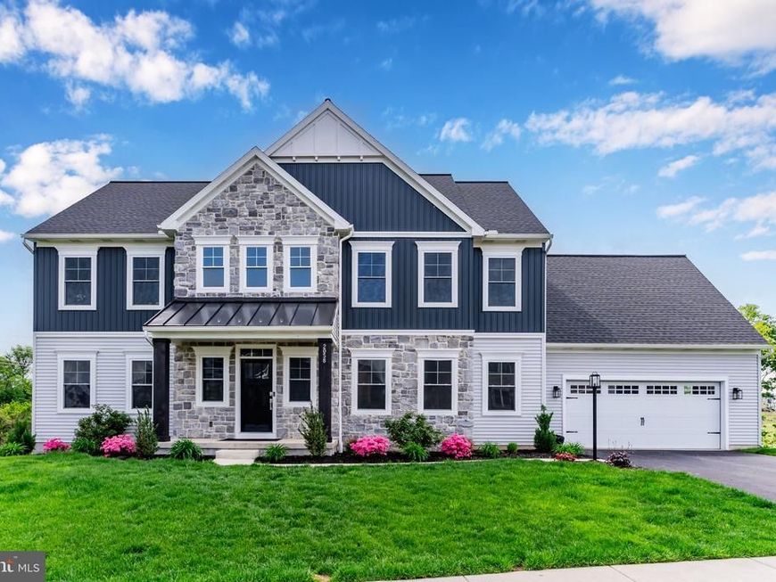 2058 N Autumn Chase Drive, Mechanicsburg, PA 17055 Main Photo