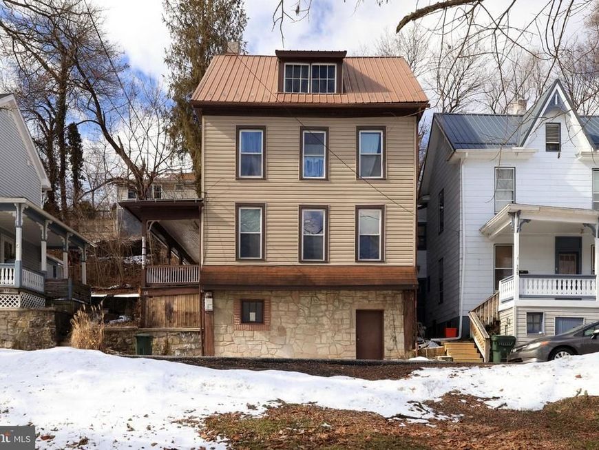 131 N Thomas Street, Bellefonte, PA 16823 Main Photo