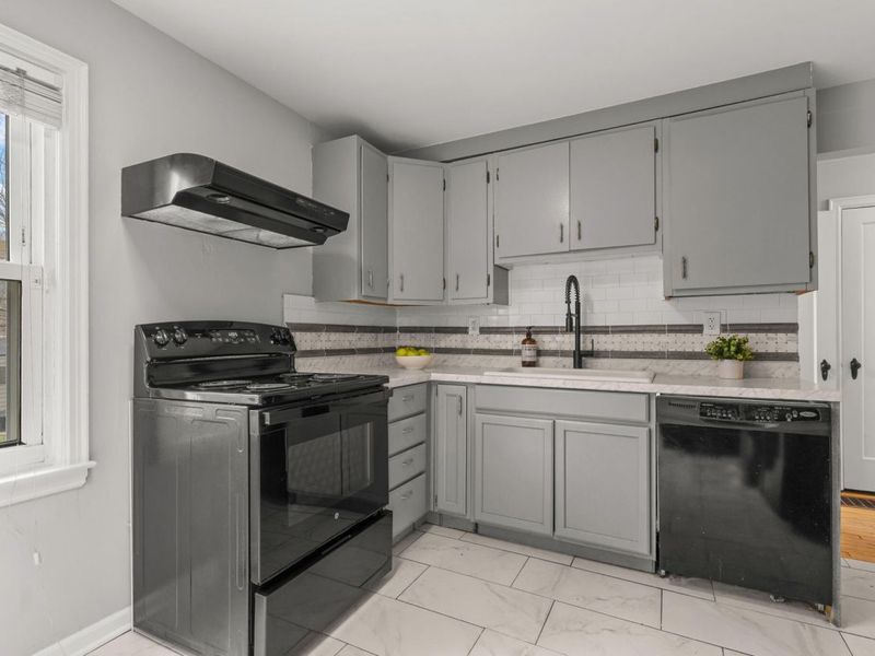 911 Kinnear, Columbus, OH 43212 Photo 8