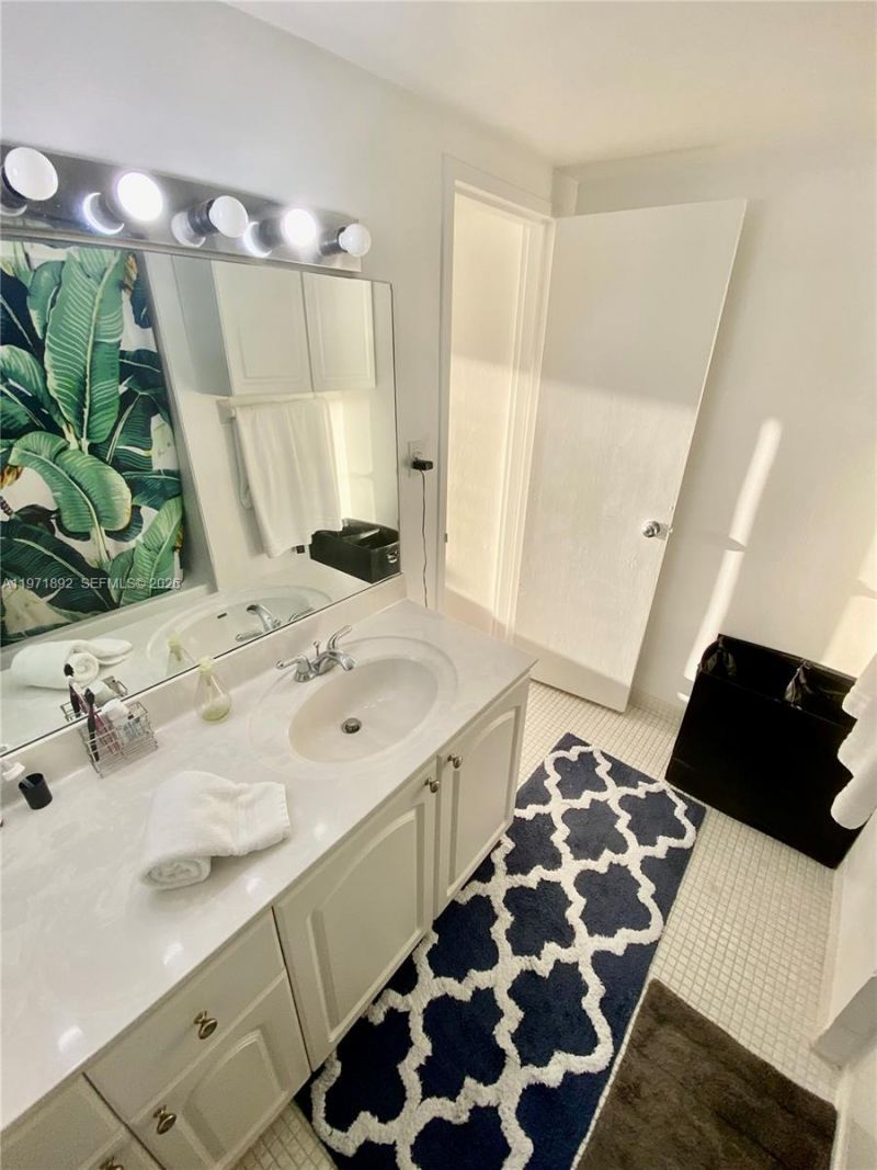 1000 West Ave , Unit 914, Miami Beach, FL 33139 Photo