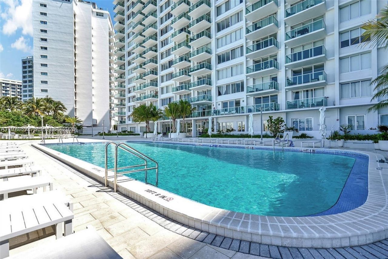 1000 West Ave , Unit 914, Miami Beach, FL 33139 Photo