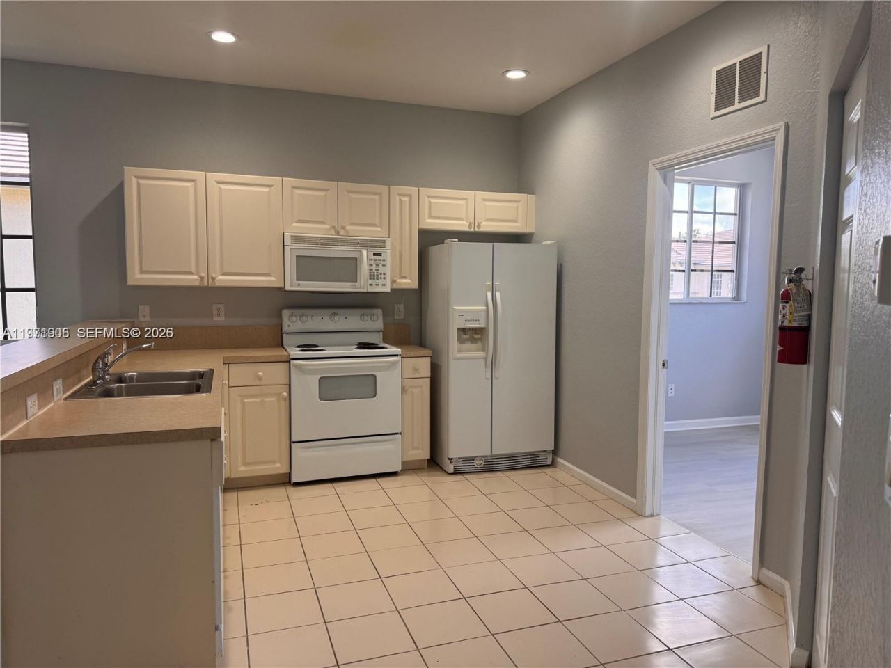 1969 Freeport Ln, Unit 1969, Riviera Beach, FL 33404 Photo