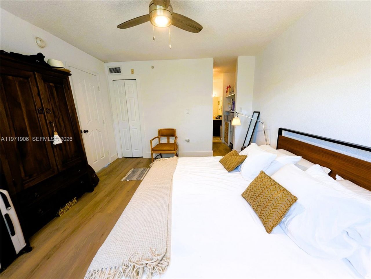 445 SW 11th St, Unit 408, Miami, FL 33130 Photo