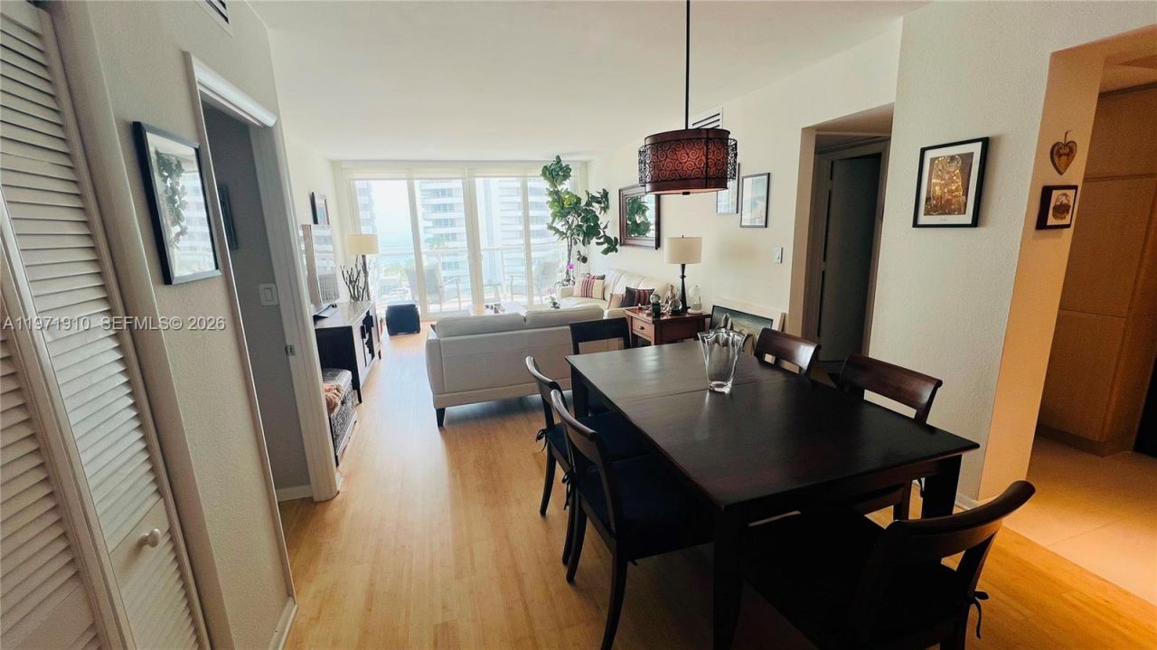 5600 Collins Ave, Unit 7Y, Miami Beach, FL 33140 Photo