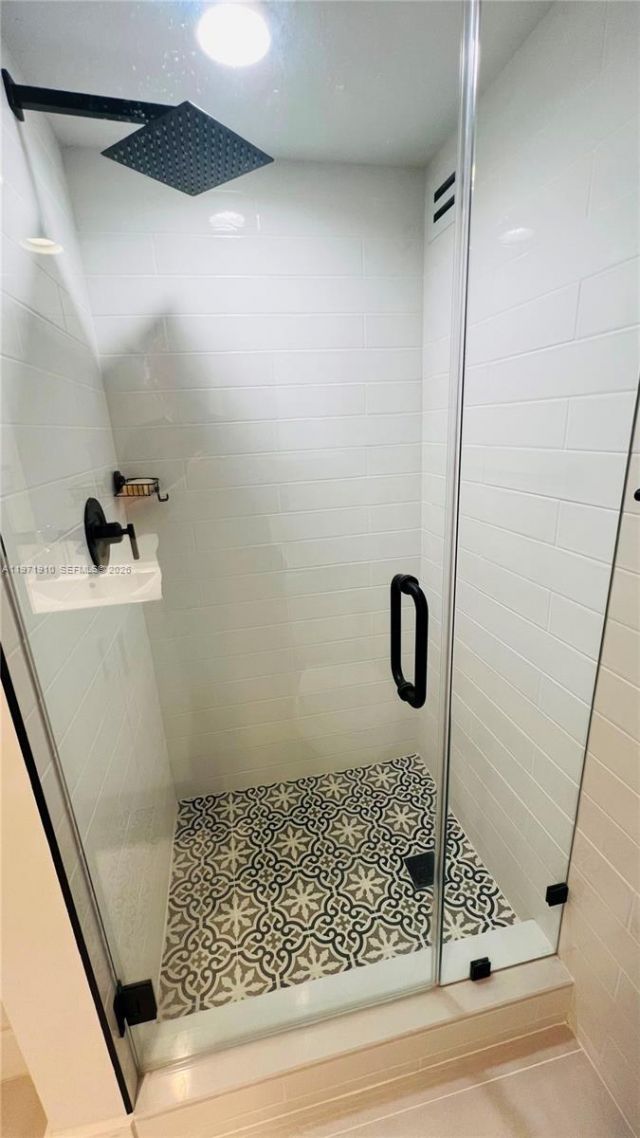 5600 Collins Ave, Unit 7Y, Miami Beach, FL 33140 Photo