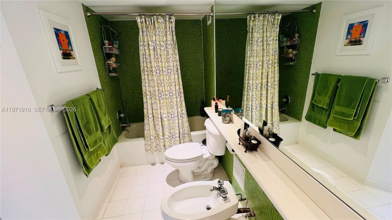 5600 Collins Ave, Unit 7Y, Miami Beach, FL 33140 Photo