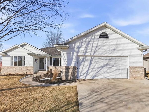 2060 MEADOWVIEW STREET, Kaukauna, WI 54130