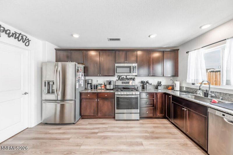 8976 Quail Falls Drive, Reno, NV 89506 Photo