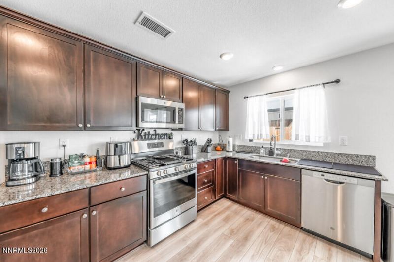 8976 Quail Falls Drive, Reno, NV 89506 Photo