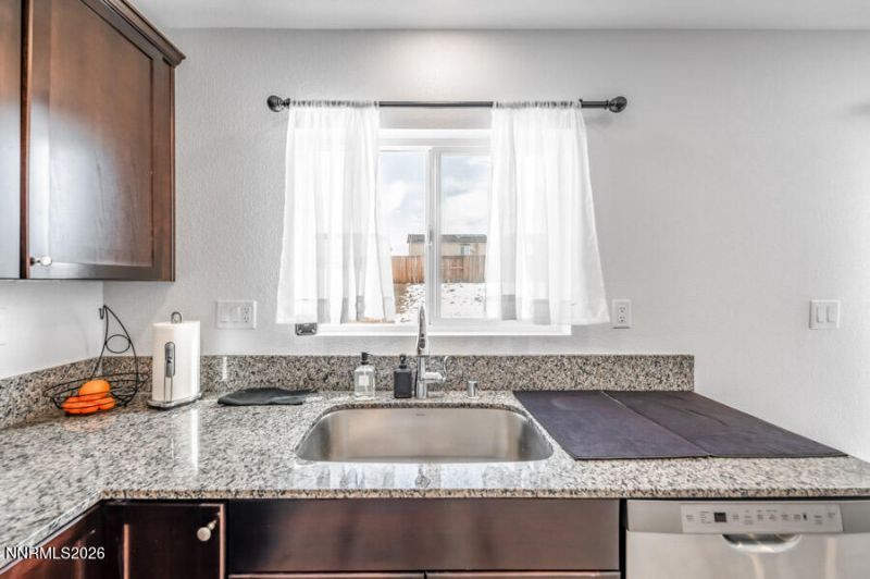 8976 Quail Falls Drive, Reno, NV 89506 Photo