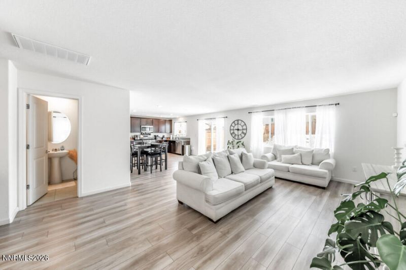 8976 Quail Falls Drive, Reno, NV 89506 Photo