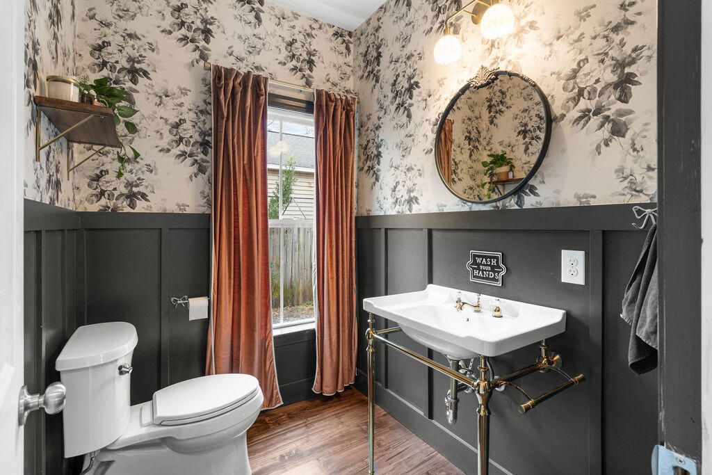 612 W 3rd N Street Photo 15