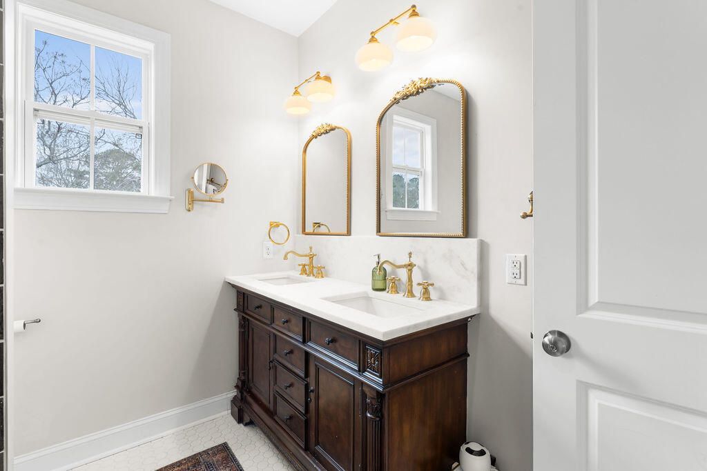 612 W 3rd N Street Photo 43