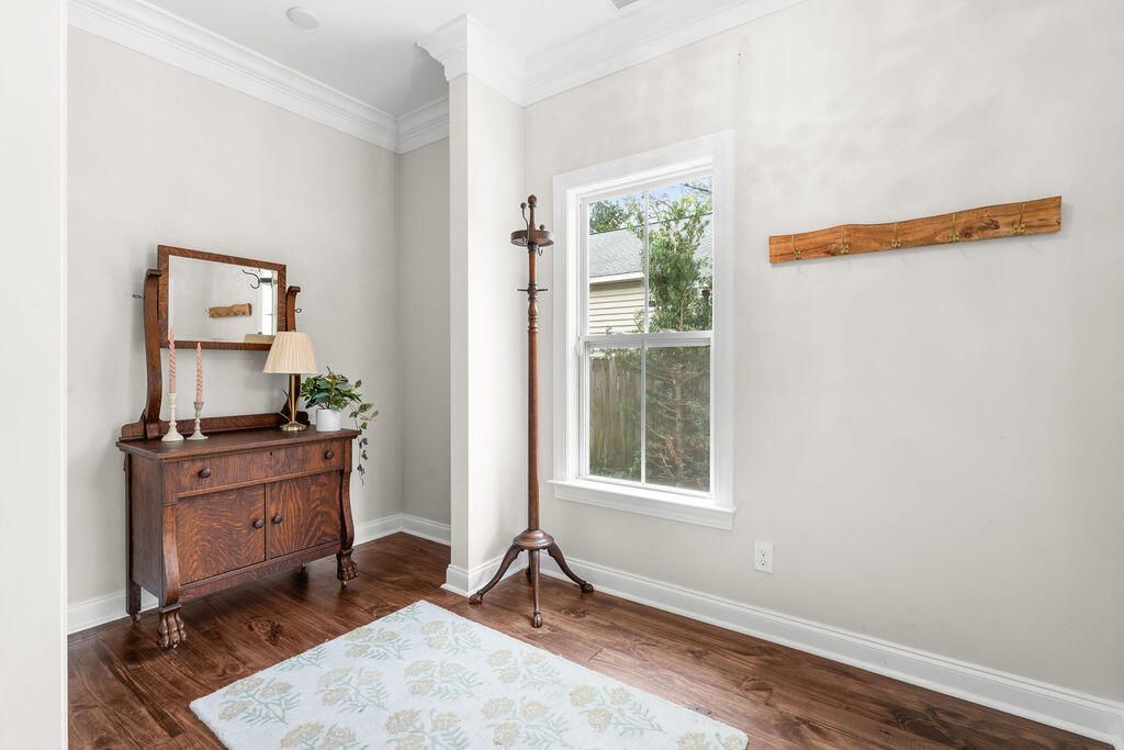 612 W 3rd N Street Photo 6