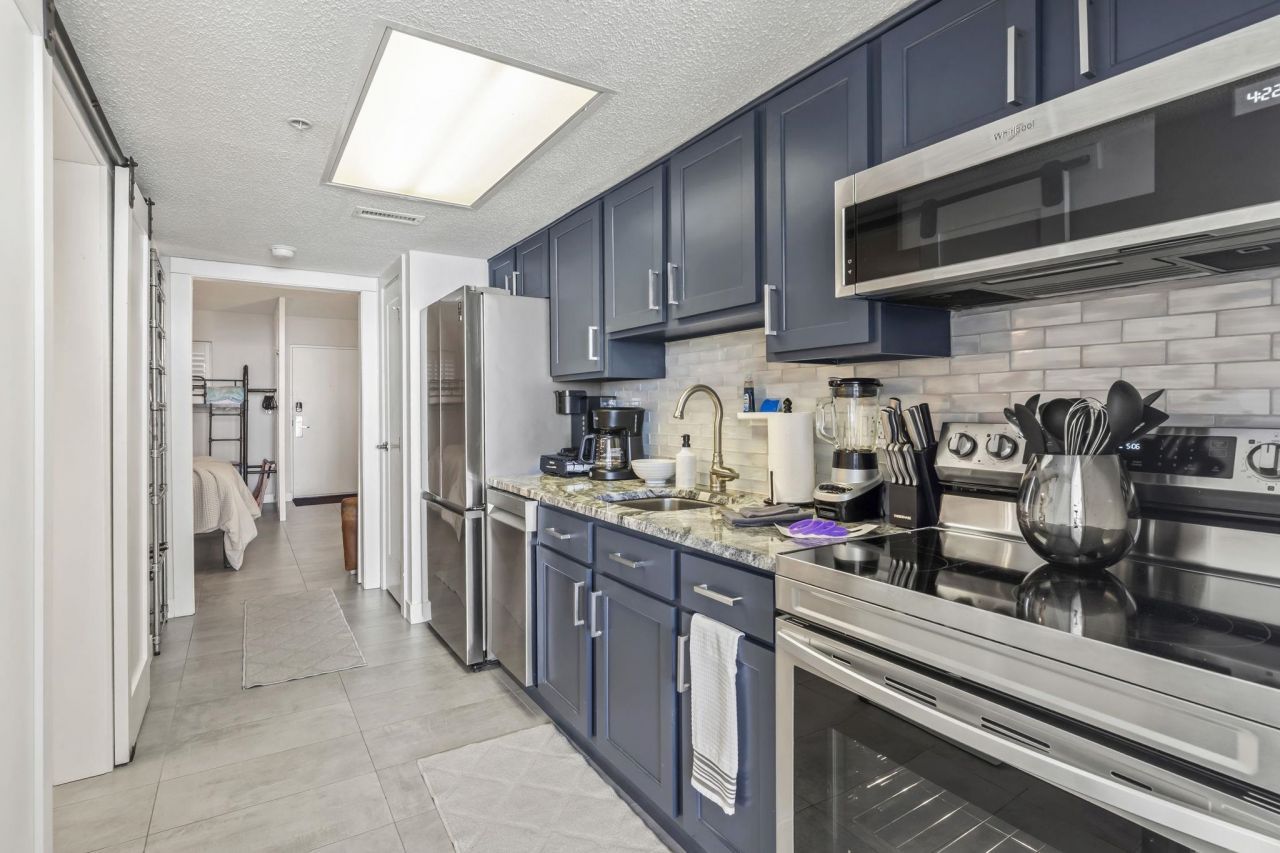 2701 S Ocean Blvd. S  Photo 19