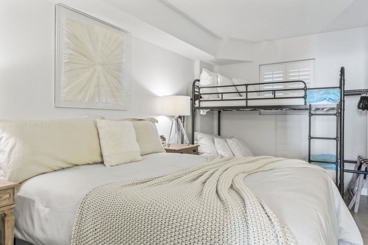 2701 S Ocean Blvd. S  Photo 8