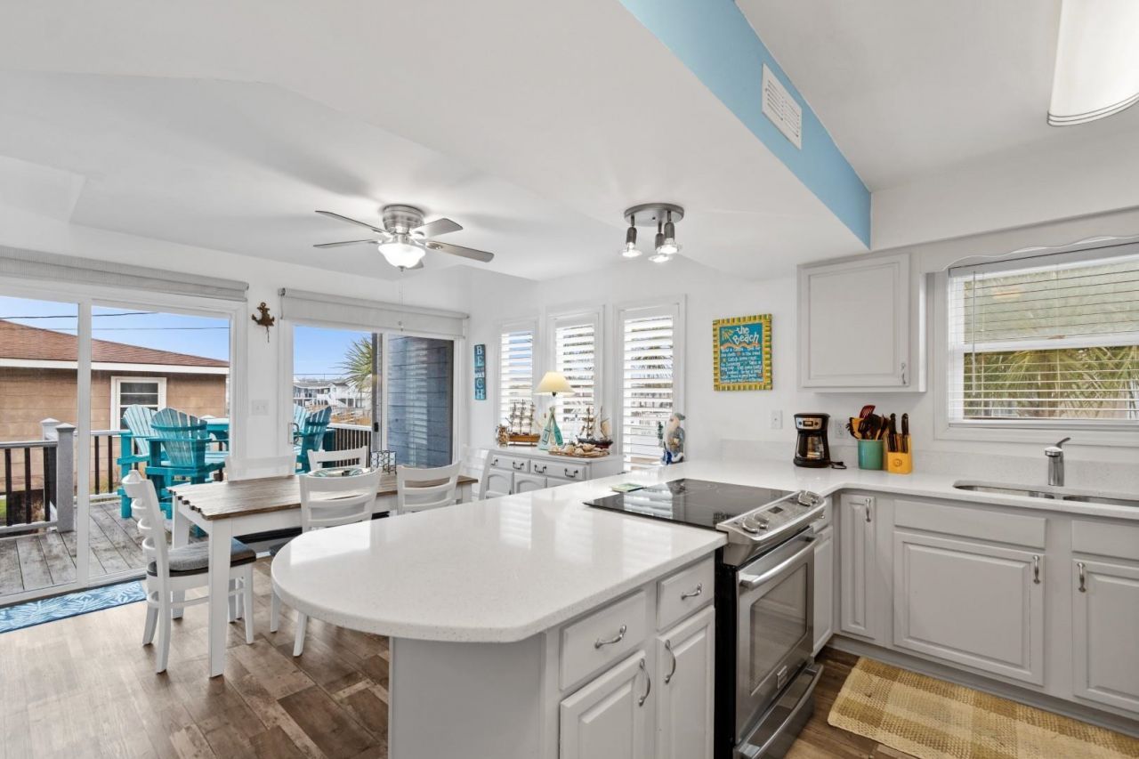 210a 53rd Ave. N Photo 6