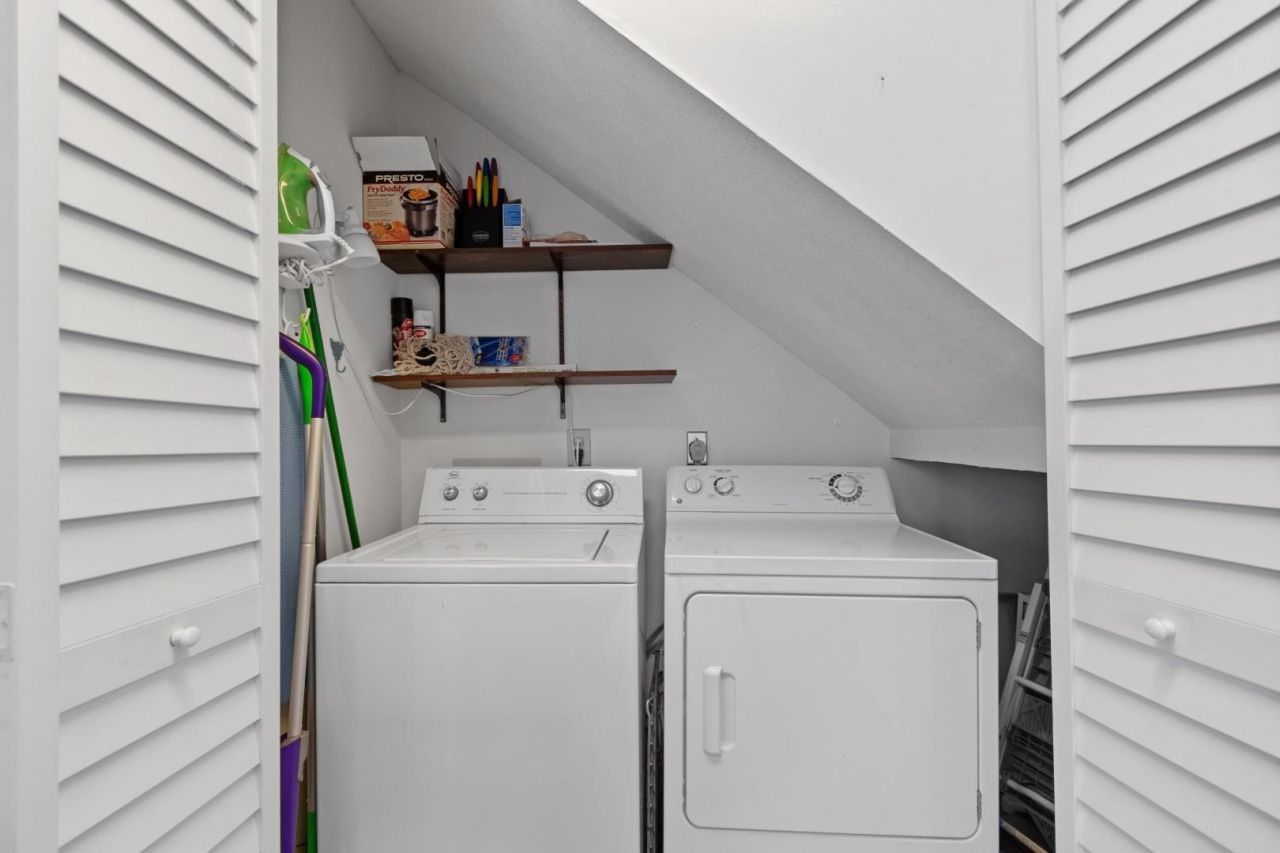 210a 53rd Ave. N Photo 9