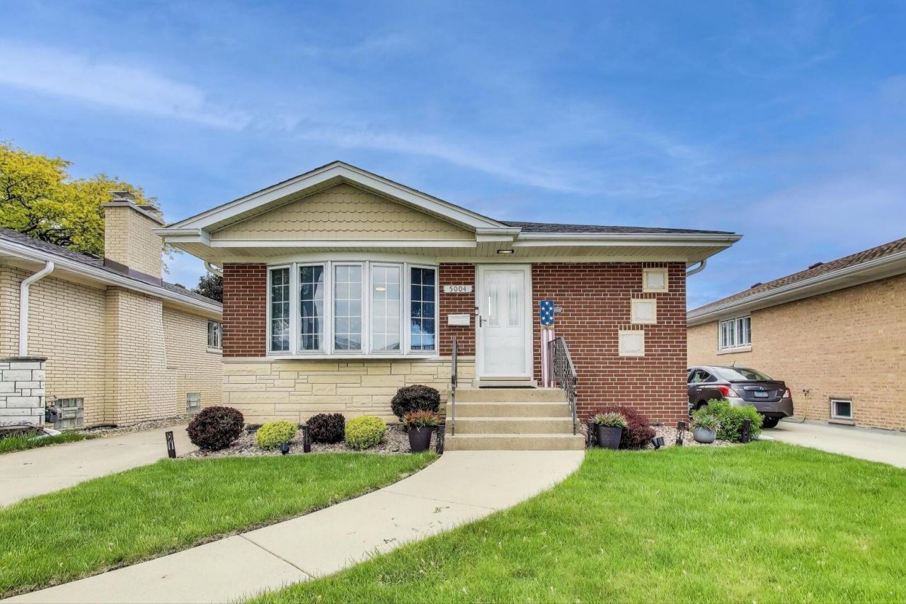 5004 N Knight Avenue, Norridge, IL 60706 Main Photo