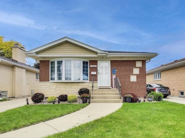 5004 N Knight Avenue, Norridge, IL 60706