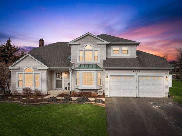 4573 Basswood Drive, Lisle, IL 60532