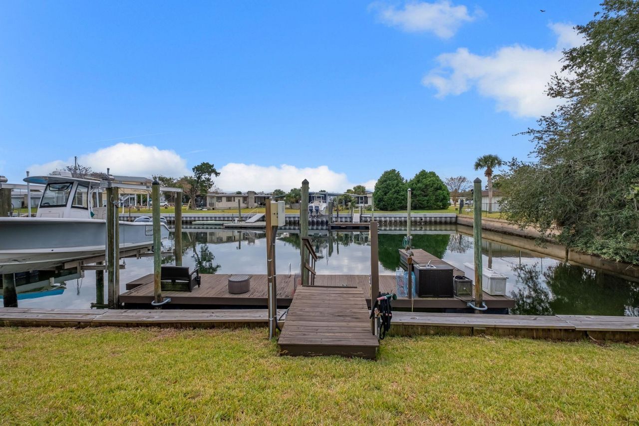 17 Royster Drive , Crawfordville, FL 32327 Photo