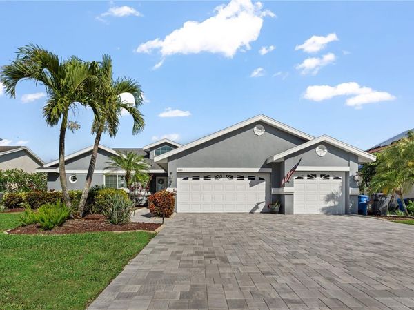 6611 SURFSIDE BOULEVARD, APOLLO BEACH, FL 33572