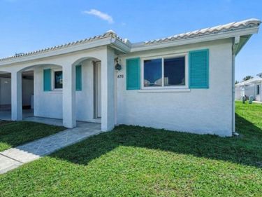 676 EL CENTRO , LONGBOAT KEY, FL 34228