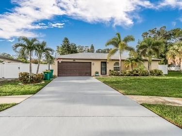 9605 129TH AVENUE , LARGO, FL 33773