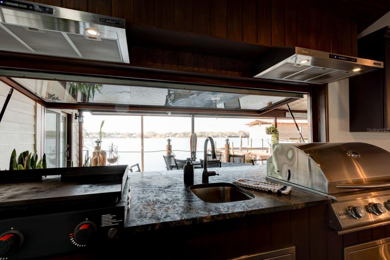 1480 Lakeview Drive, Deland, FL 32720 Photo