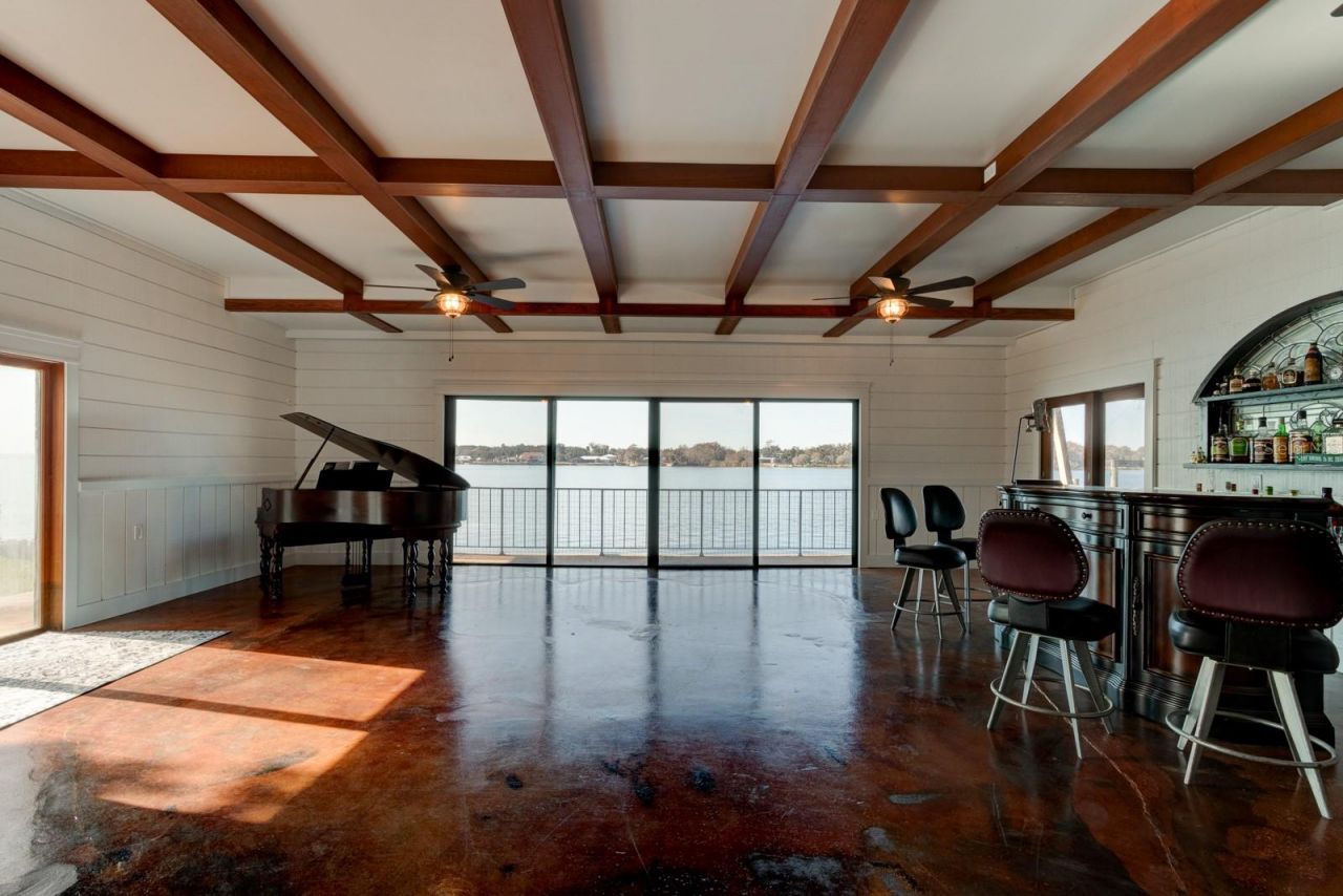 1480 Lakeview Drive, Deland, FL 32720 Photo