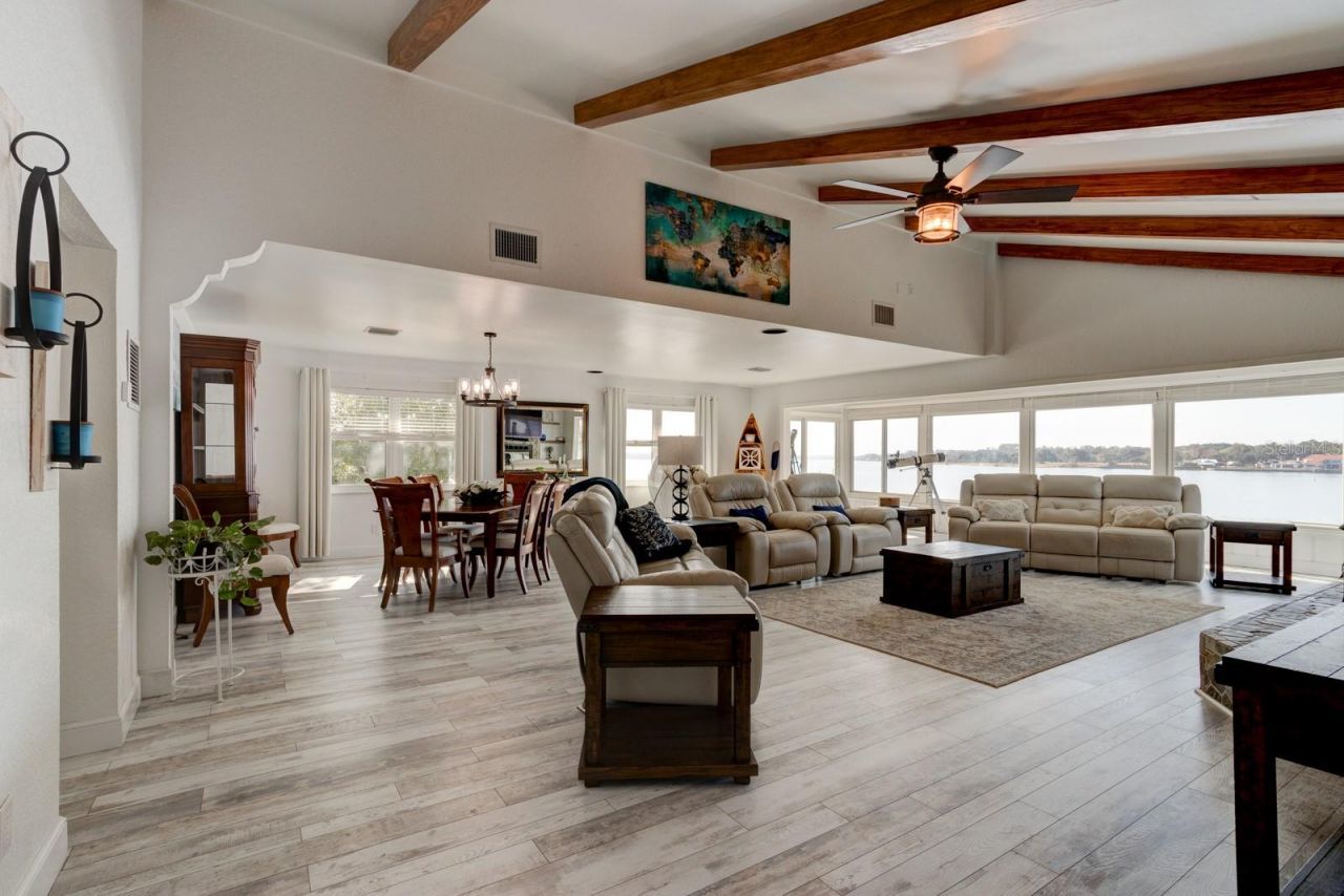 1480 Lakeview Drive, Deland, FL 32720 Photo