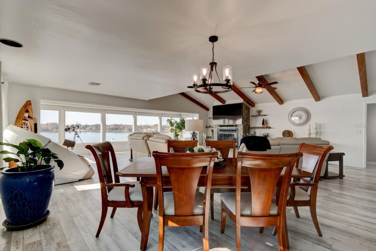 1480 Lakeview Drive, Deland, FL 32720 Photo