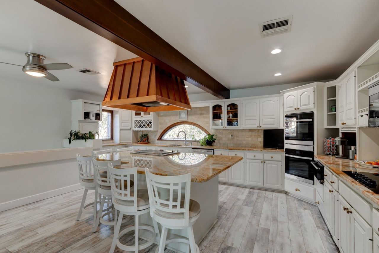 1480 Lakeview Drive, Deland, FL 32720 Photo