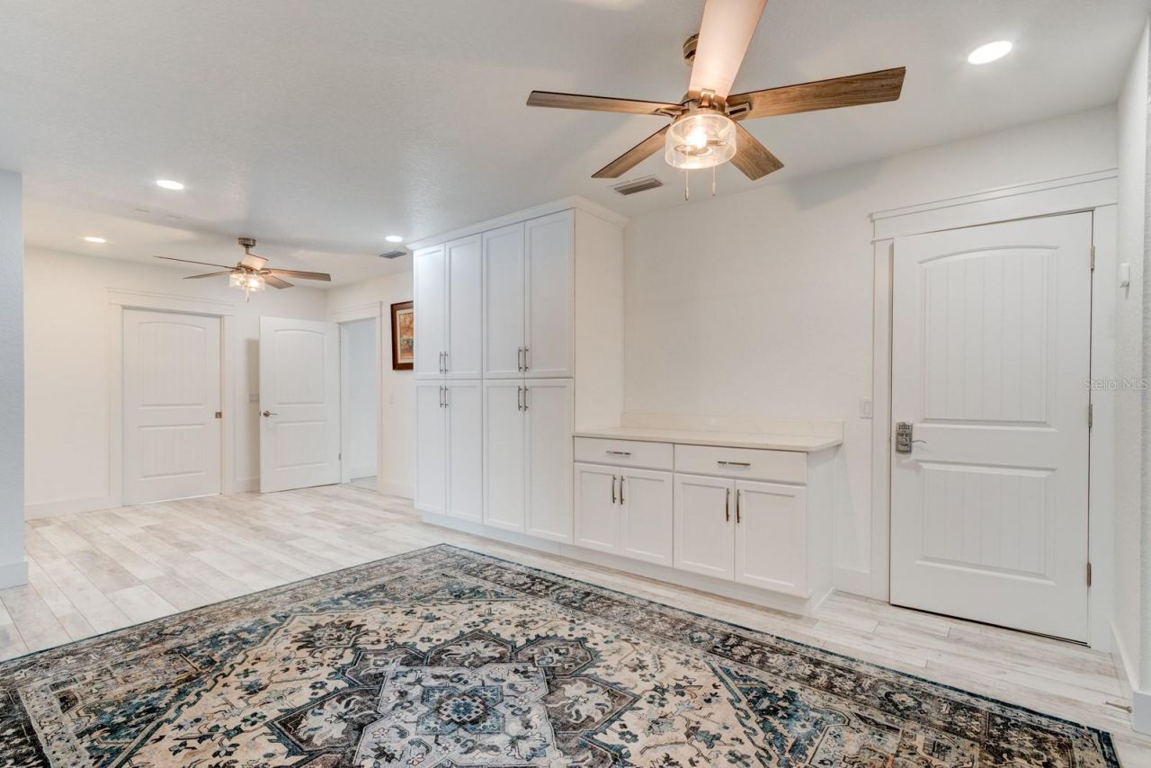 1480 Lakeview Drive, Deland, FL 32720 Photo