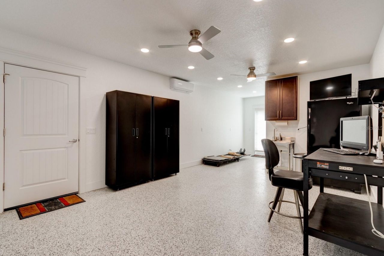 1480 Lakeview Drive, Deland, FL 32720 Photo